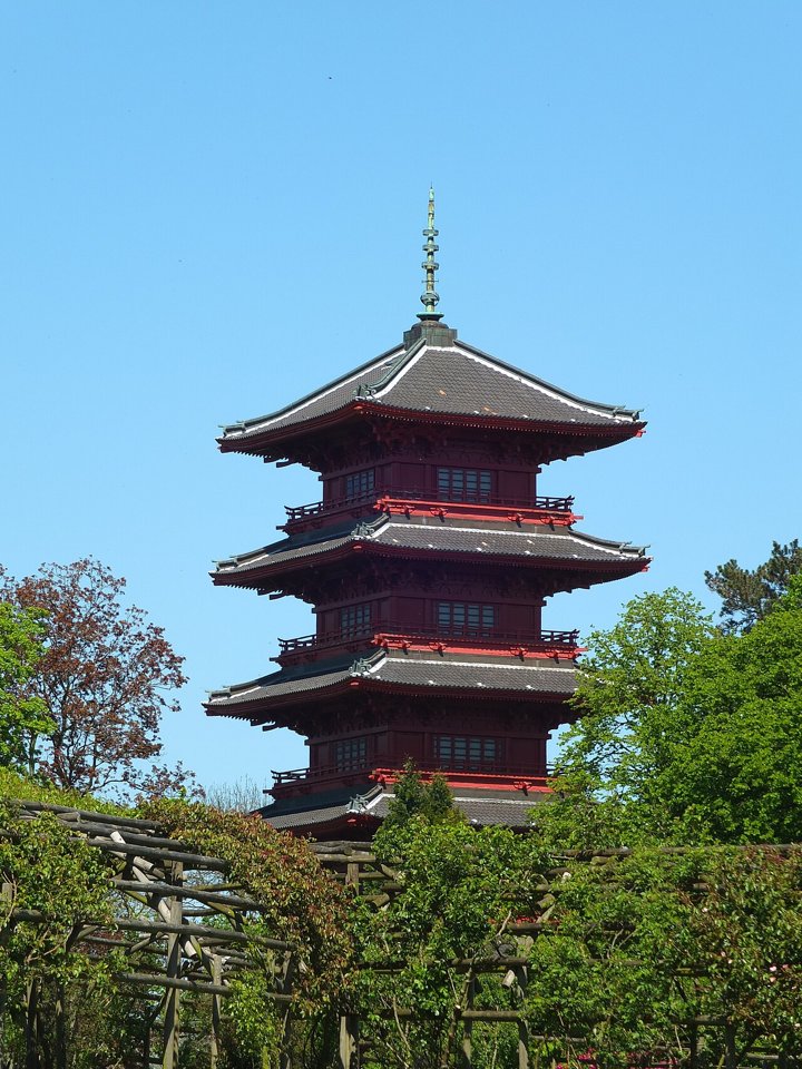 Foto van Japanse Toren (Laken)